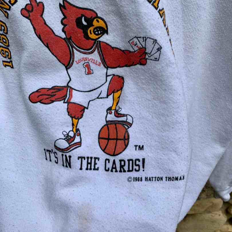 CustomCat Louisville Cardinals Vintage NCAA Basketball Crewneck Sweatshirt Ash / S